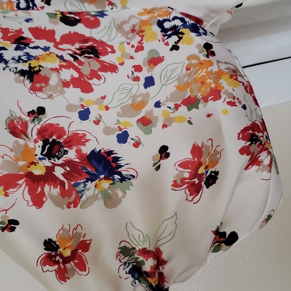 💥2 for $10💥 Francesca's blouse - Picture 2 of 3